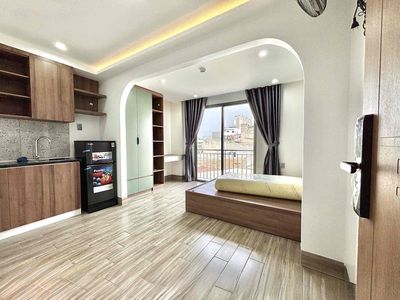 Rent the balcony studio full of furniture near the Ba Son bridge, Brain Chen, Sala