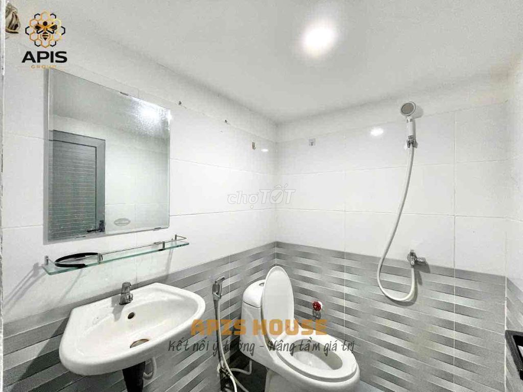 Octave full interior - close to dedication 2 - 3 minutes car