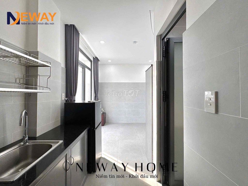 The new studio is 100% -- the big balconies -- the elevators -- right at the center of Tân Phú.