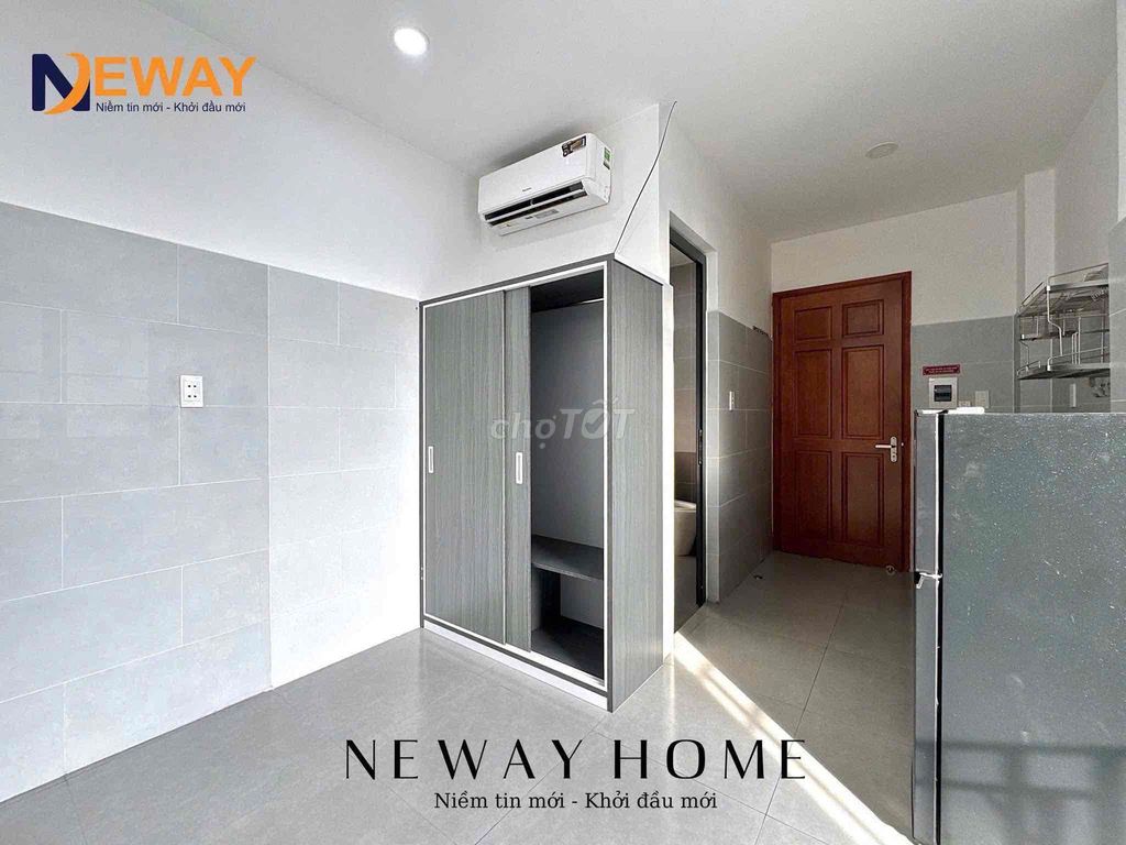 The new studio is 100% -- the big balconies -- the elevators -- right at the center of Tân Phú.