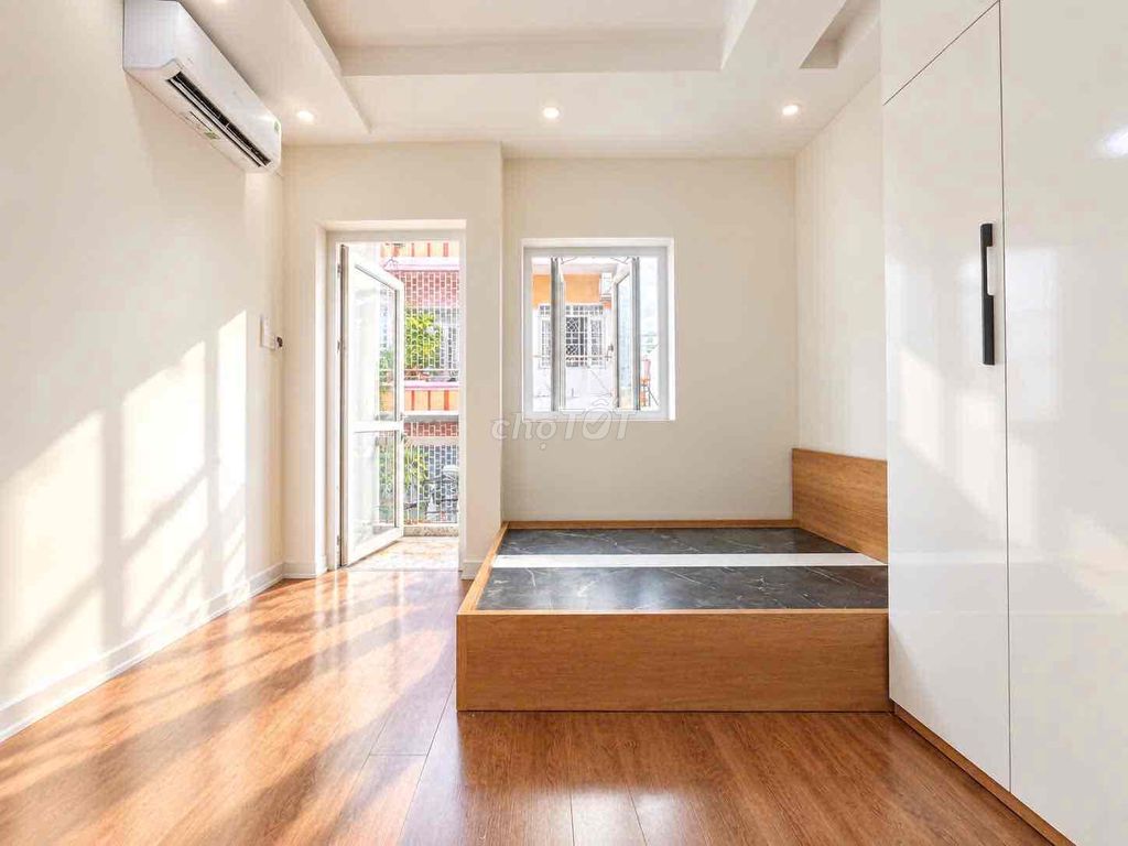 Room 37 meters per bedroom, balcony, full interior