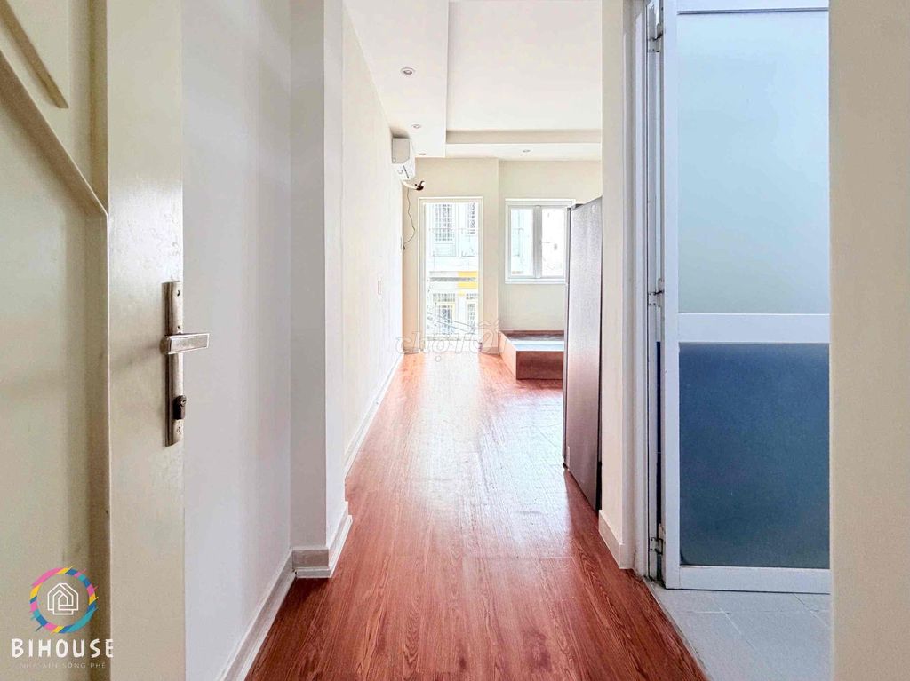 Room 37 meters per bedroom, balcony, full interior