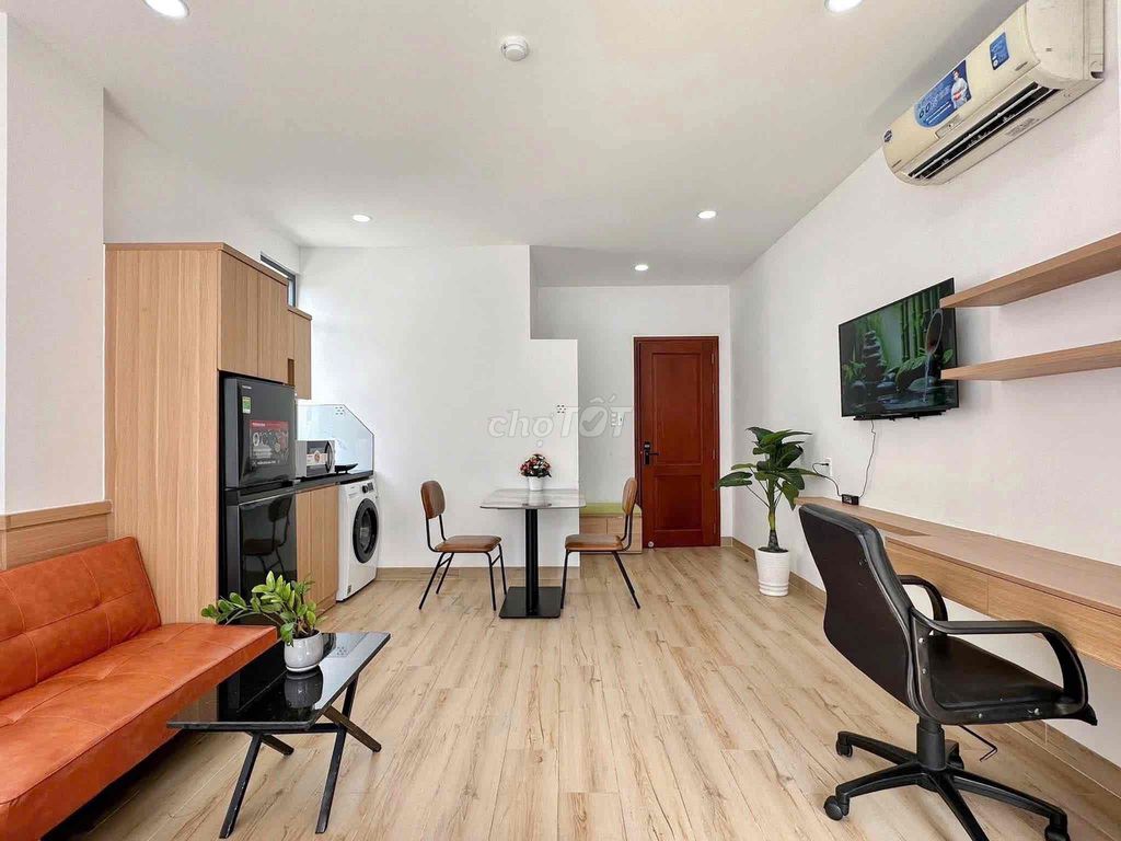 Room 37 m2_Calm, balcony, full interior_ 170 Phan Đăng Lưu