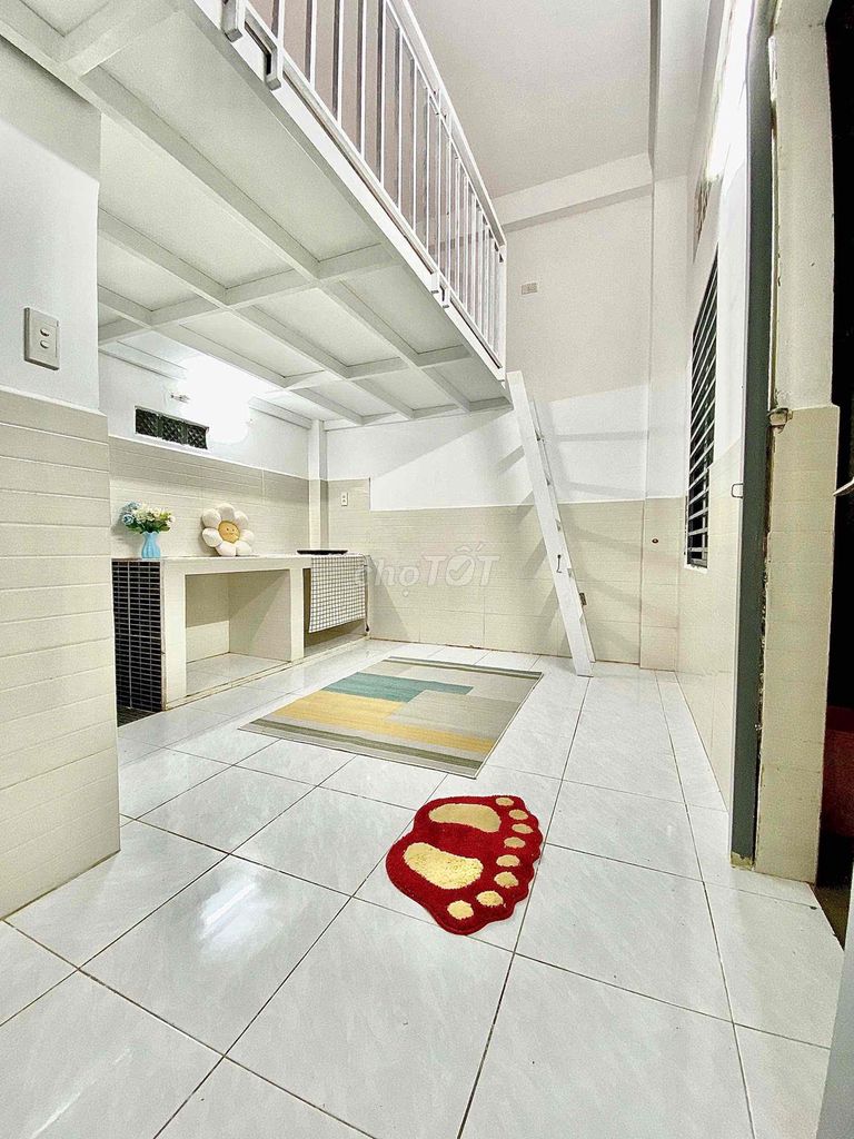 Cheap hotel room for student-Lê Văn Quới - scalentile