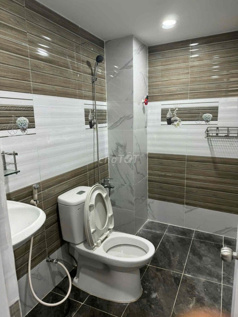 Rent Bình Thạnh Ho Chi Minh City from 5 million.