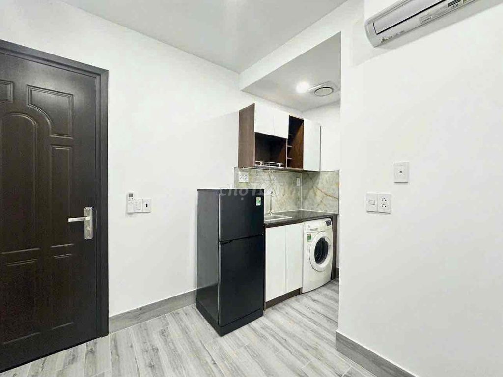 The owner of the room himself is right in the center of the tp ( Võ Thị Sáu) utility: g host