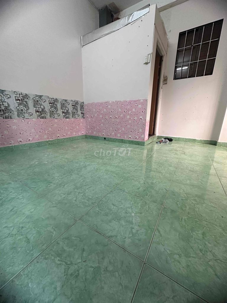 Rent 70 at Số 50 Tân Tạo Tân Tạo for 15 million rooms.