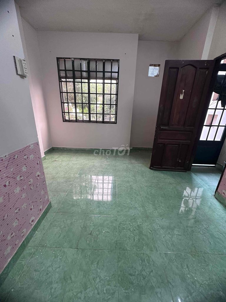 Rent 70 at Số 50 Tân Tạo Tân Tạo for 15 million rooms.