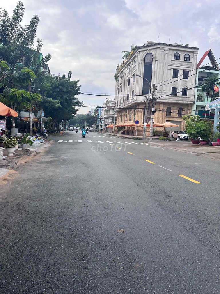 Rent 70 at Số 50 Tân Tạo Tân Tạo for 15 million rooms.