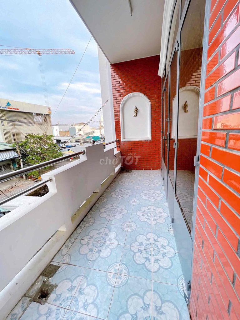 Rent a suite with 3 million and a half full furniture-- Hoàng Ngân, 187 16 District 8