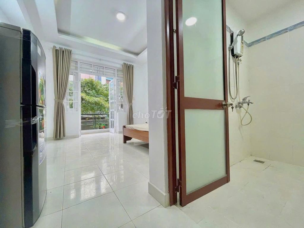 Pass the senior living room - District 2 - the brain ceiling - near the sg bridge