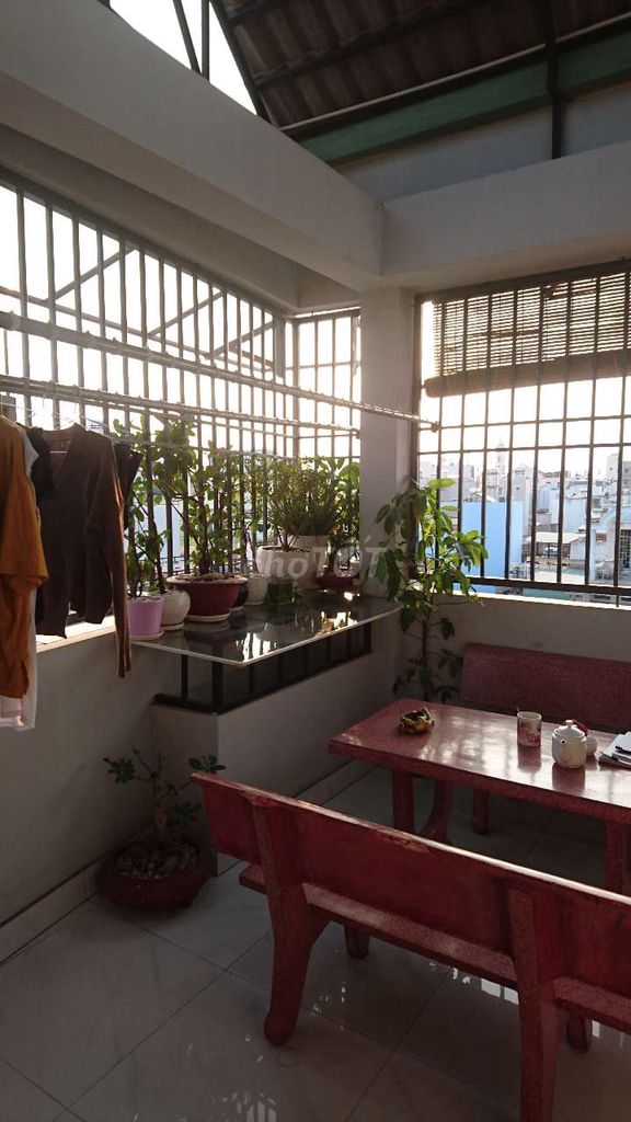 Get the girls an office/ student room.