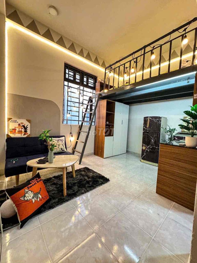 - Hoàng Hoa Thám, Tân Bình