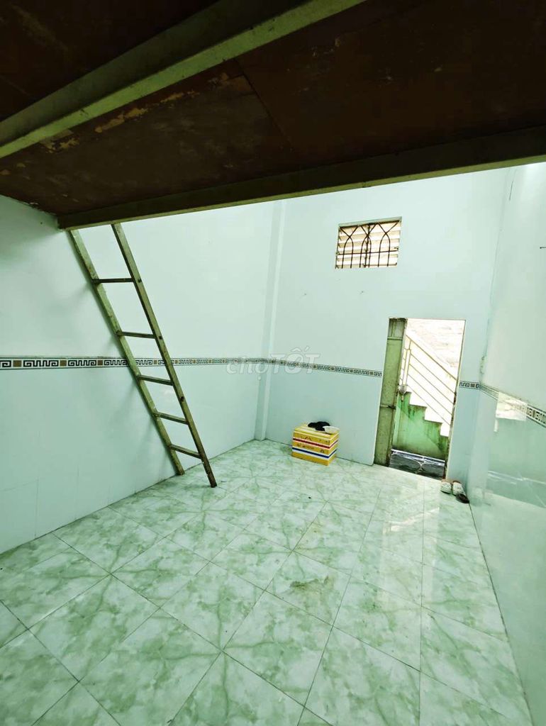 Ground Room and floor floor near Victory School, phan Văn Hớn