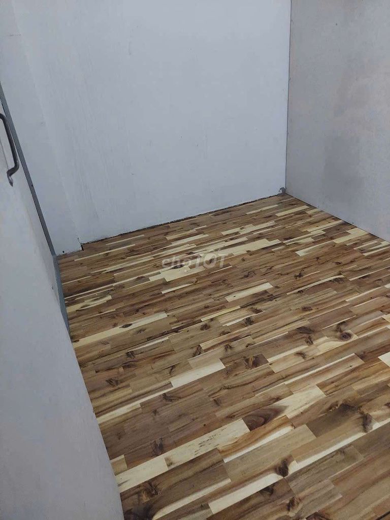 Cheap room, now free Nguyễn Thanh Tuyền-7202 p.m. behind the Market of Vl 2