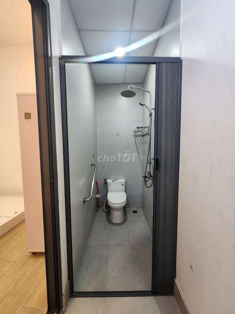 The entire interior room is right through the mid-spectral software at only 3 million.