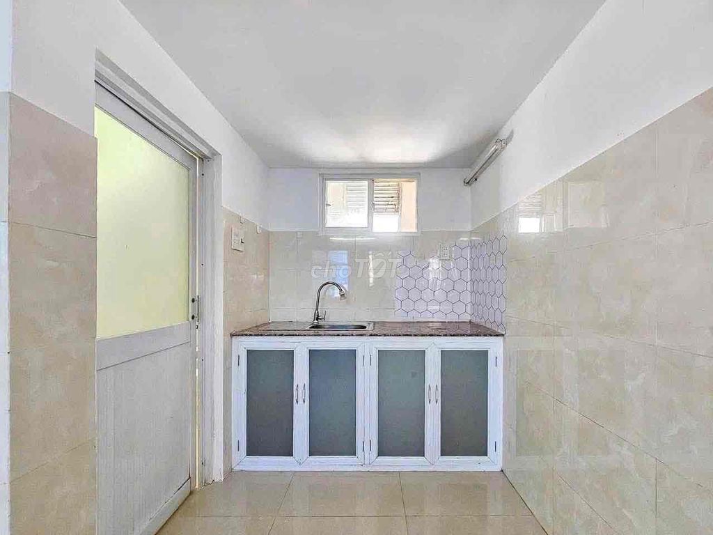 Lý Phục Man Bình Thuận Area: The utility is 7 centimeter district: toilet: Private G