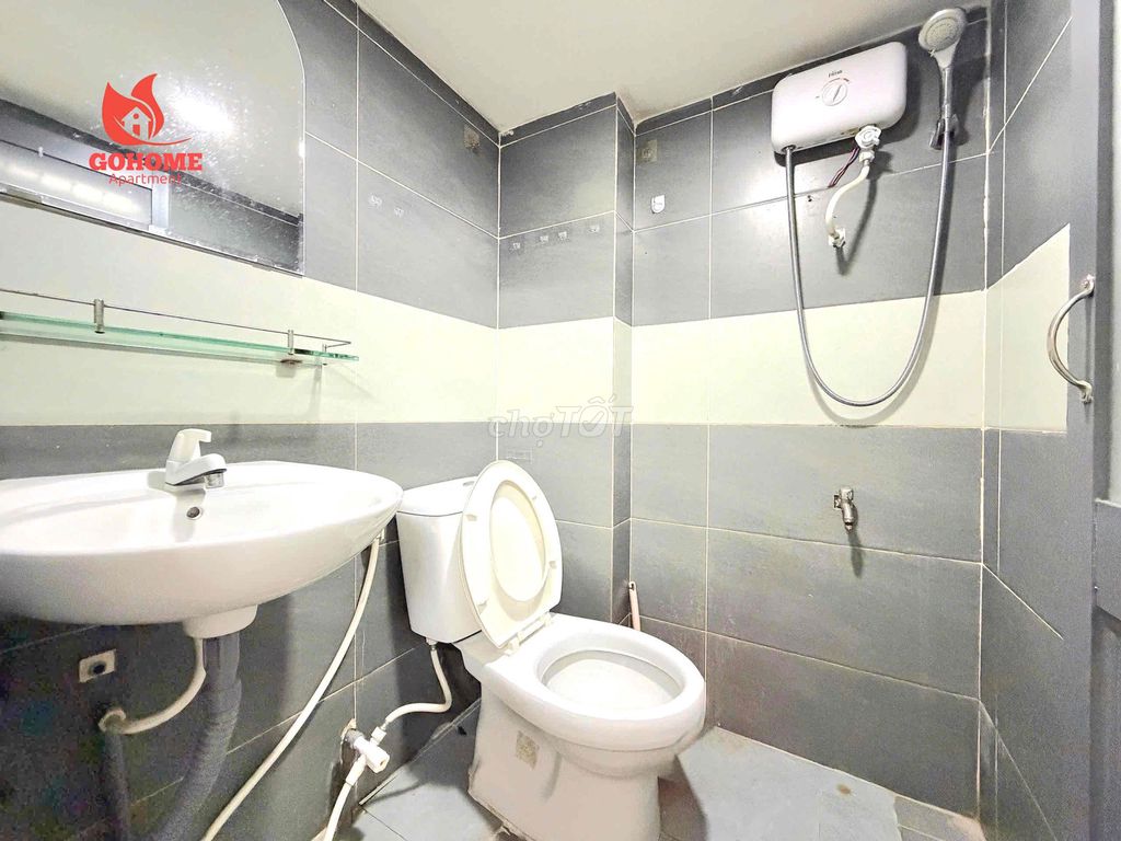 The apartment is full of clean-cleaning machines - security.