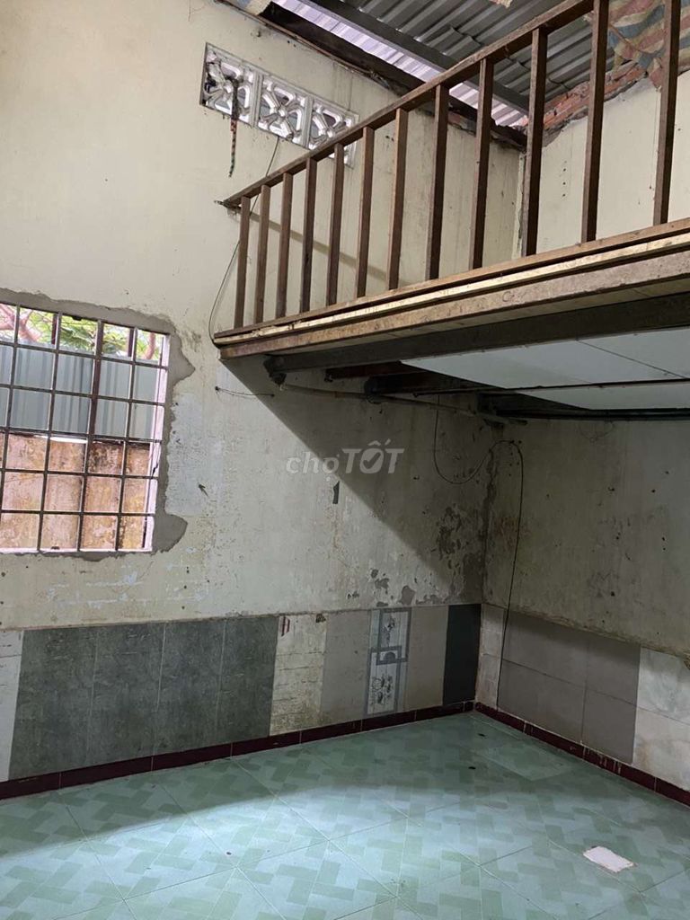 Rent a cheap apartment on Lê Trọng Tấn.