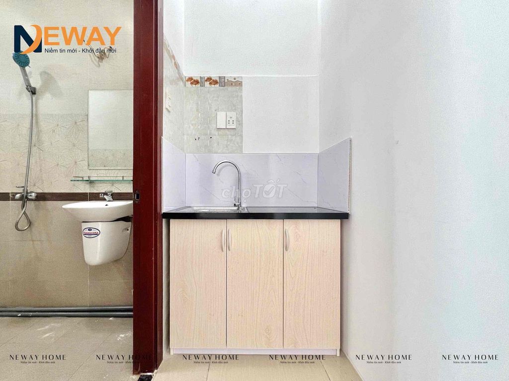 The new Bình Tân Hotel Liên khu 4-5 interior is now free.