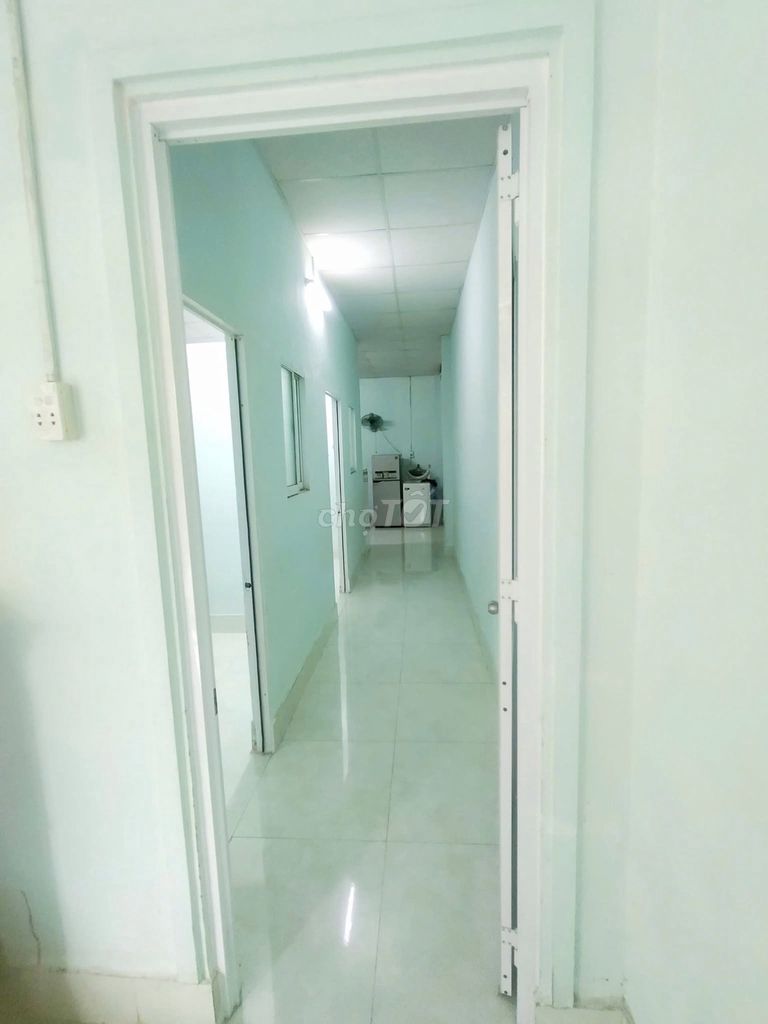 House is 80 meters, two bedrooms, one living room, one kitchen.