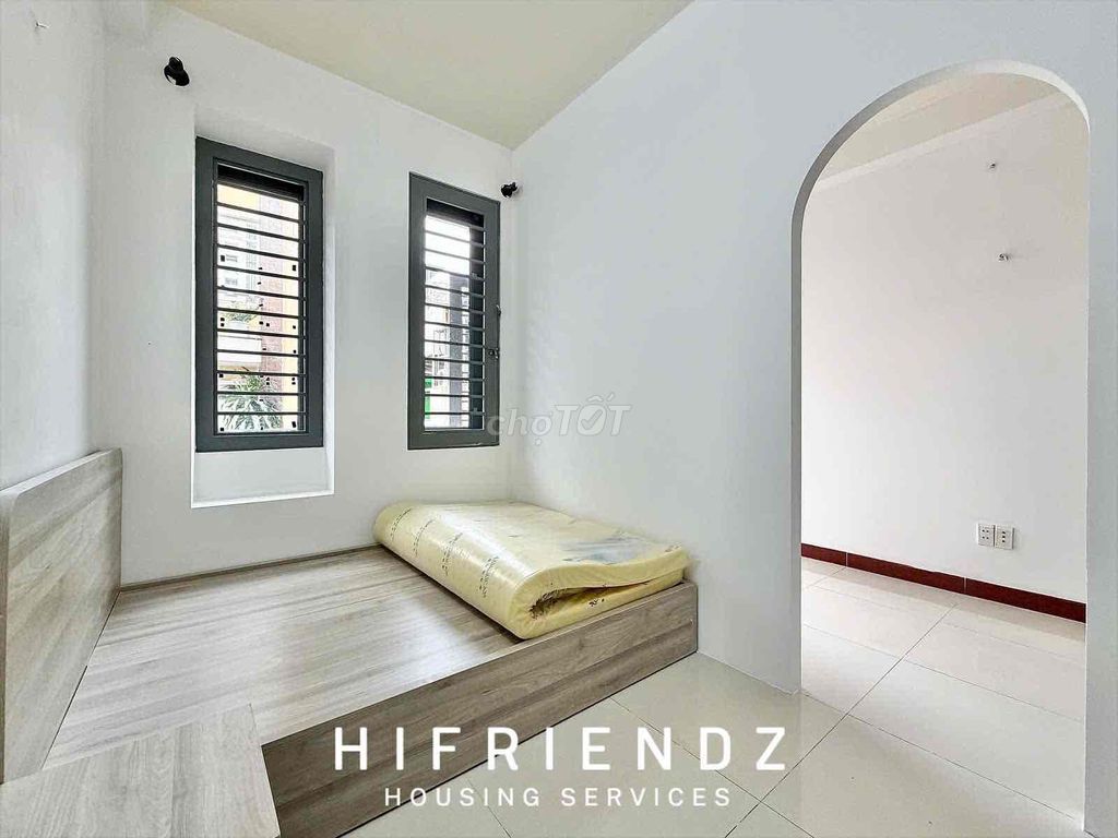 apartment 1 new balcony bedroom 100% - full interior near the Republic etown