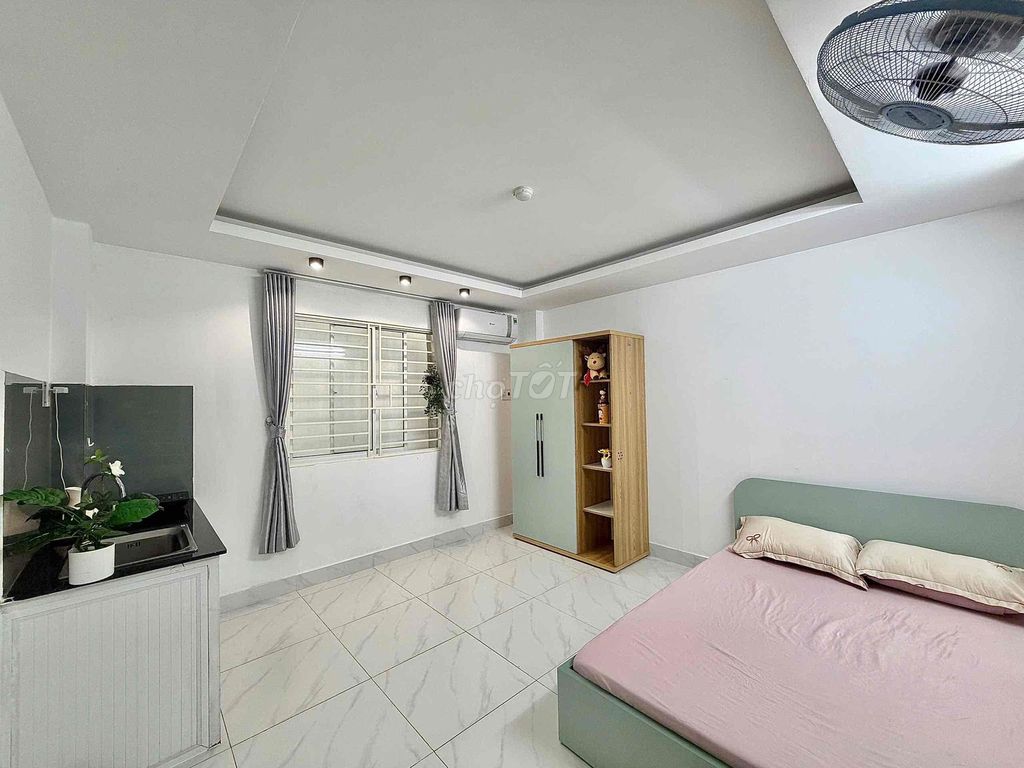 Rent a clean room - furniture at Tân Sơn Nhì near vhu, hiuit