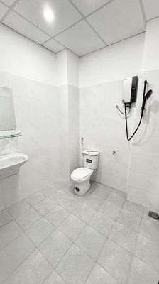 The suite at 1.70,000 is 500 meters from the way it's supposed to be.