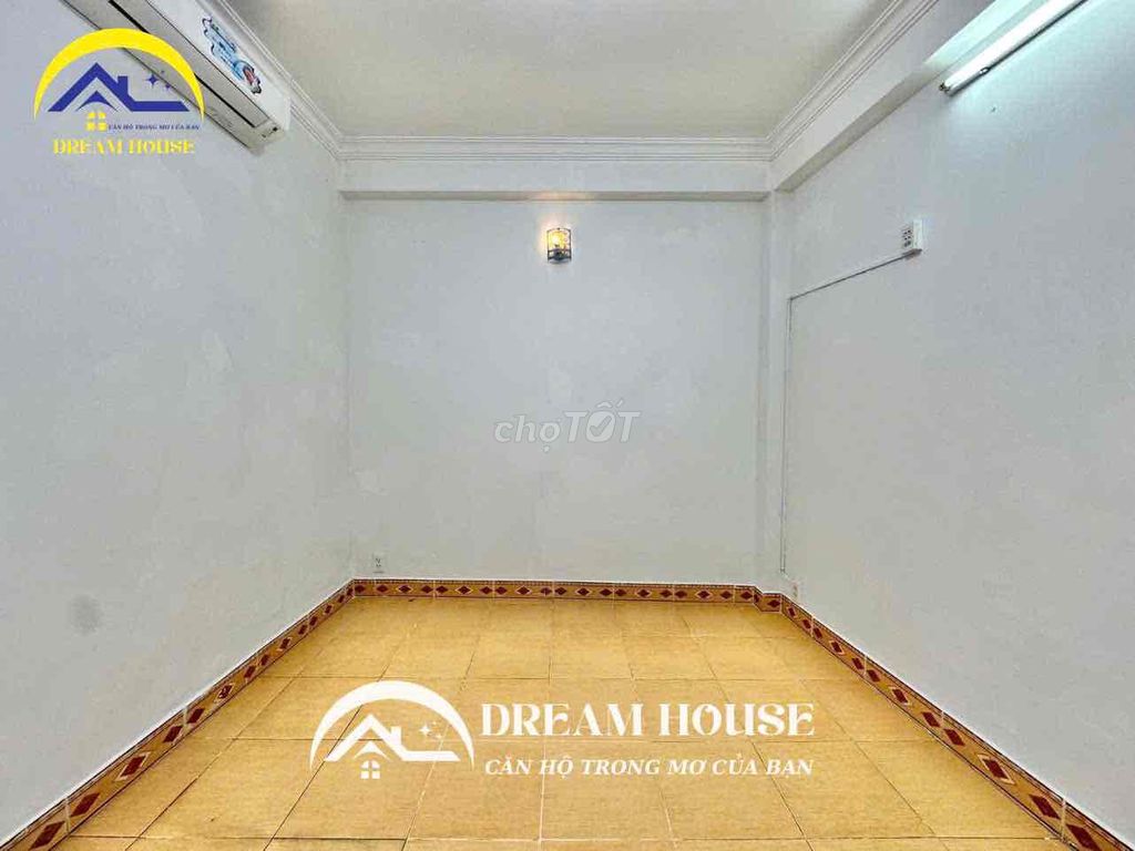 studio - full interior window - Tân Phú near huit