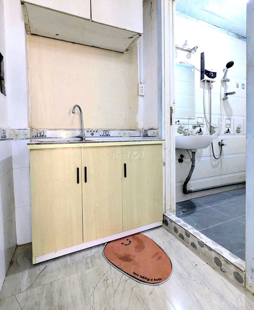 It's the owner of the room with the interior of Gò Vấp County.