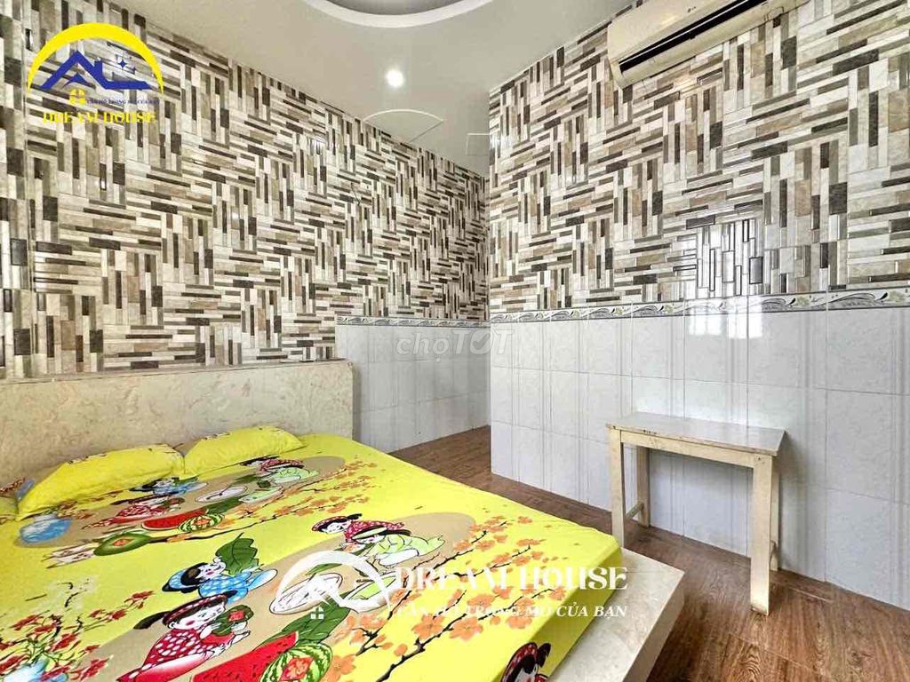 Only 2 million8 -- interior -- air-wind window -- cold machine.