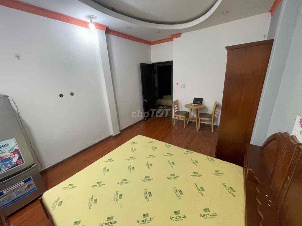 Rent us the 11th District Inn. Full interior of the car.