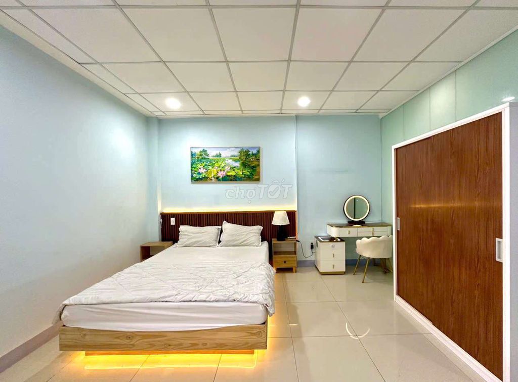 High-class service apartment - full new furniture - near the fourth quarter