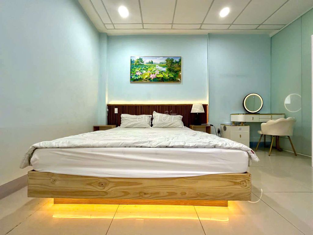 High-class service apartment - full new furniture - near the fourth quarter