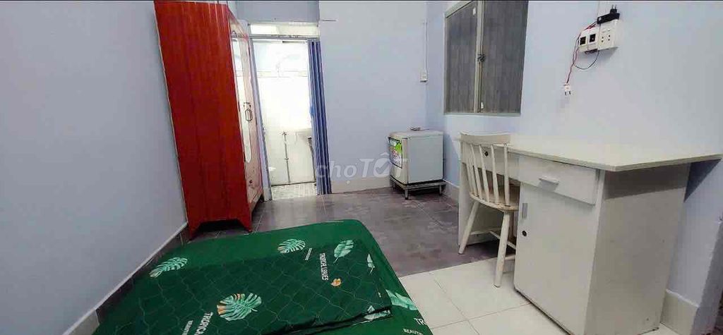 Phan Đình Phùng hotel room only