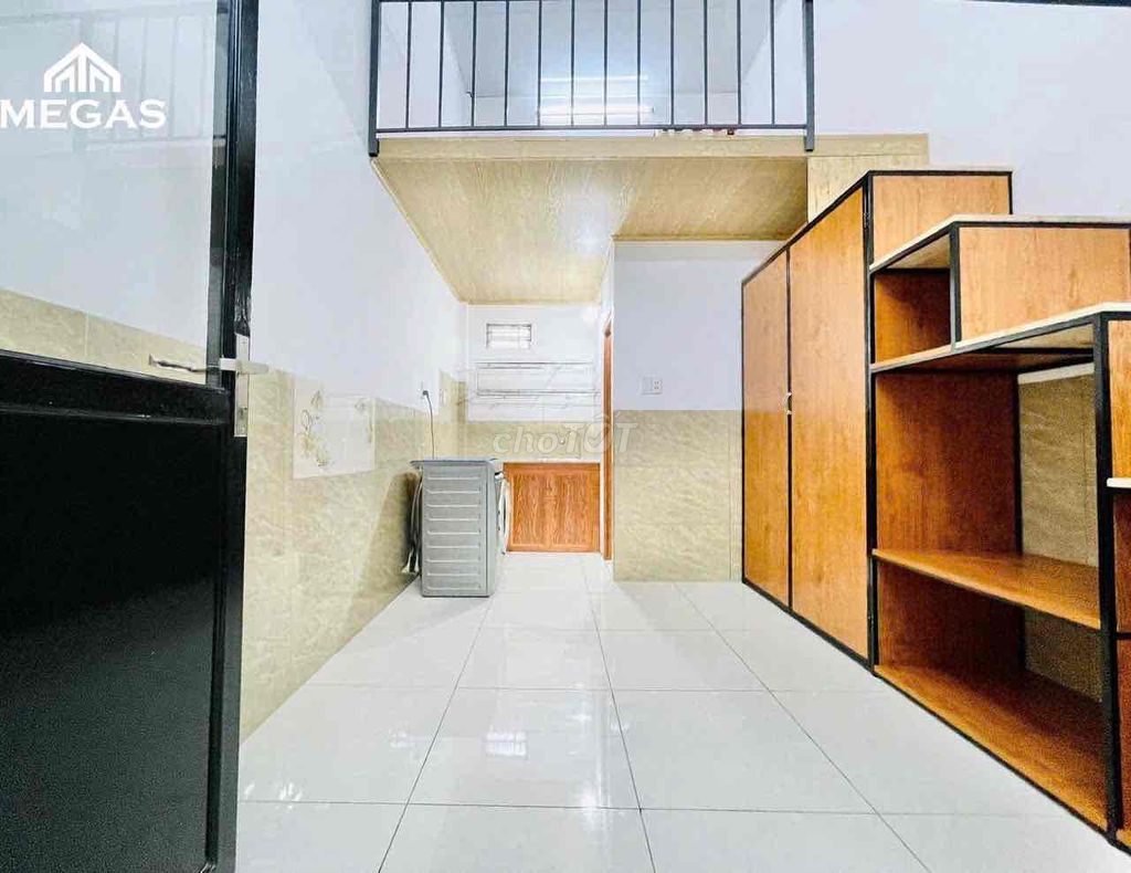 A low-priced motel - ready air conditioning right at Nguyễn Ảnh Thủ.