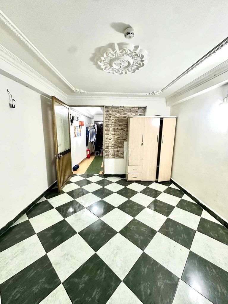 Room 2 Tân Bình