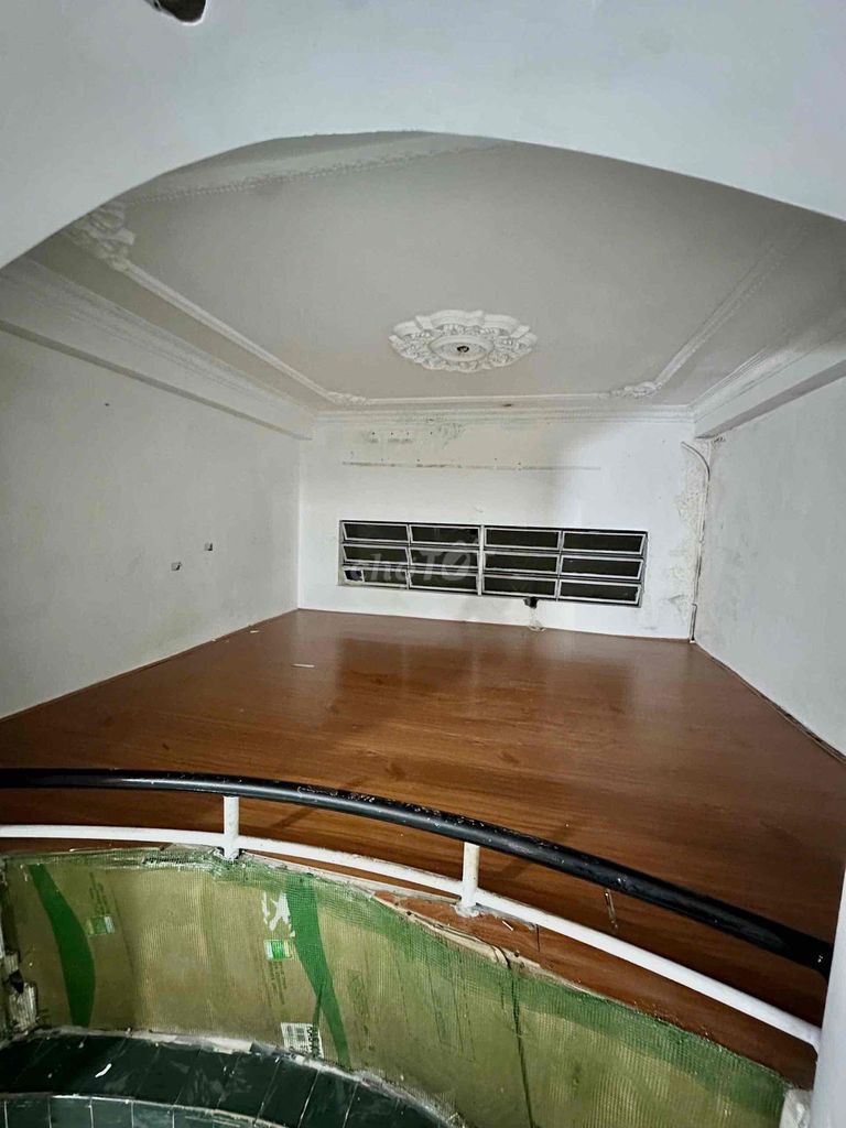 Room 2 Tân Bình