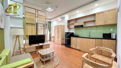 We'll get the District Park 1 Detective One, one bedroom 40 meters, elevator.