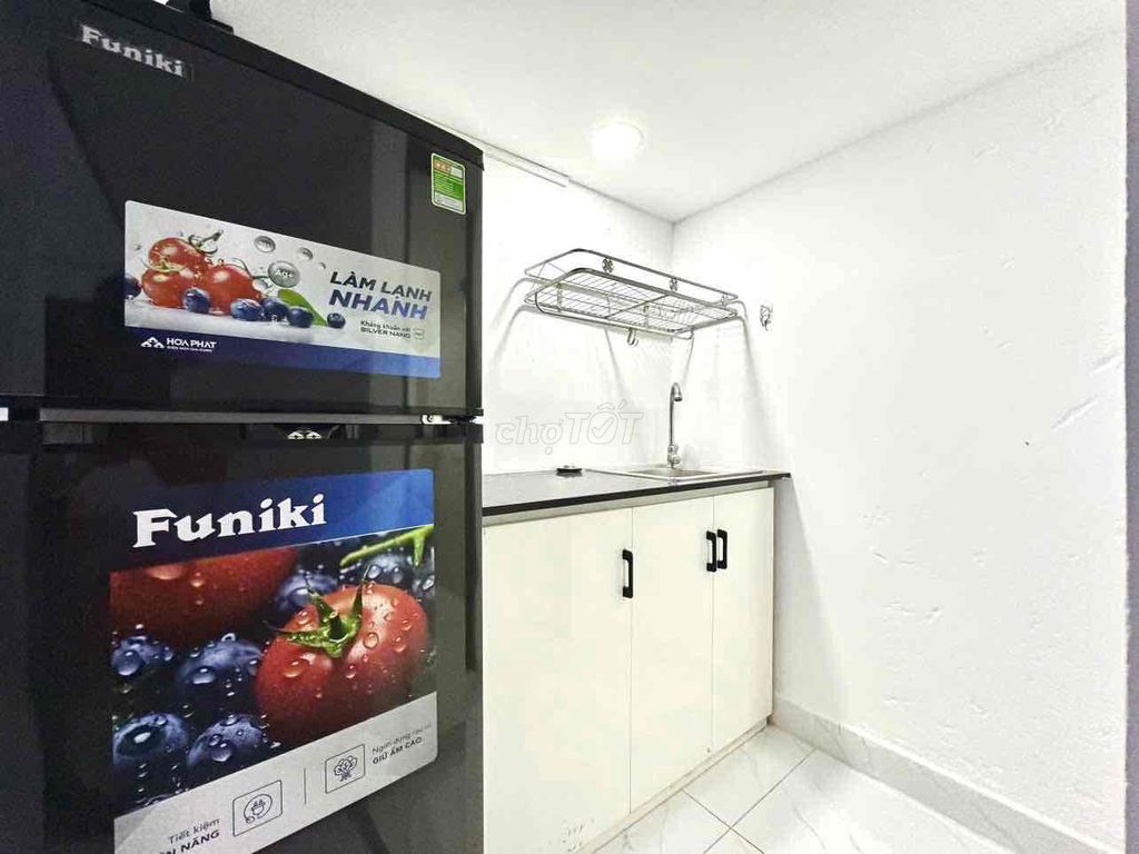 Rent a room cheaply expensive.