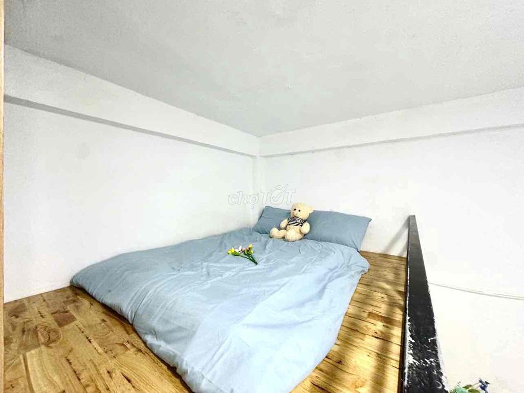 Rent a room cheaply expensive.
