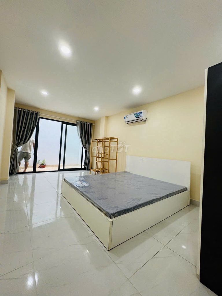 It's the owner who rents room two bedrooms.. . . . . . . . . . . . . . . . . . . . . . . . . . . . . . . . . .