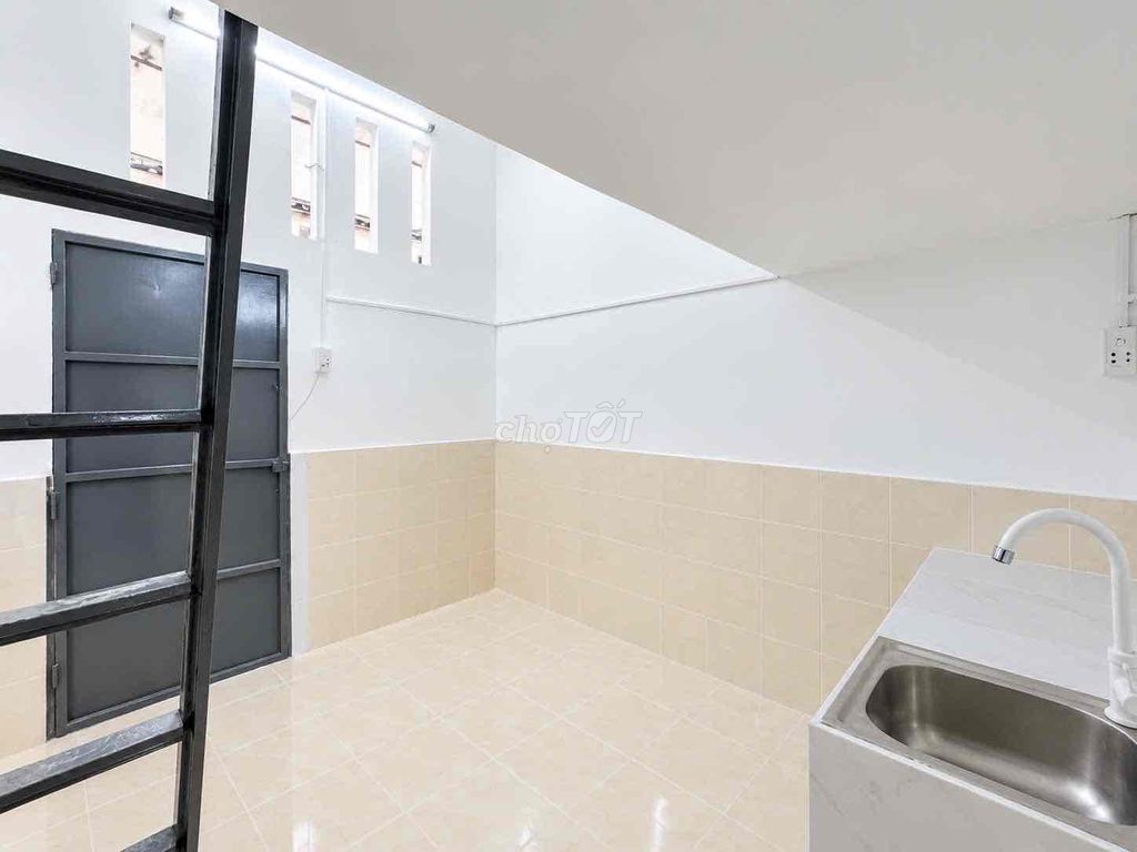 The new ground room is set high, ready the kitchen counters, which is on the free time print.