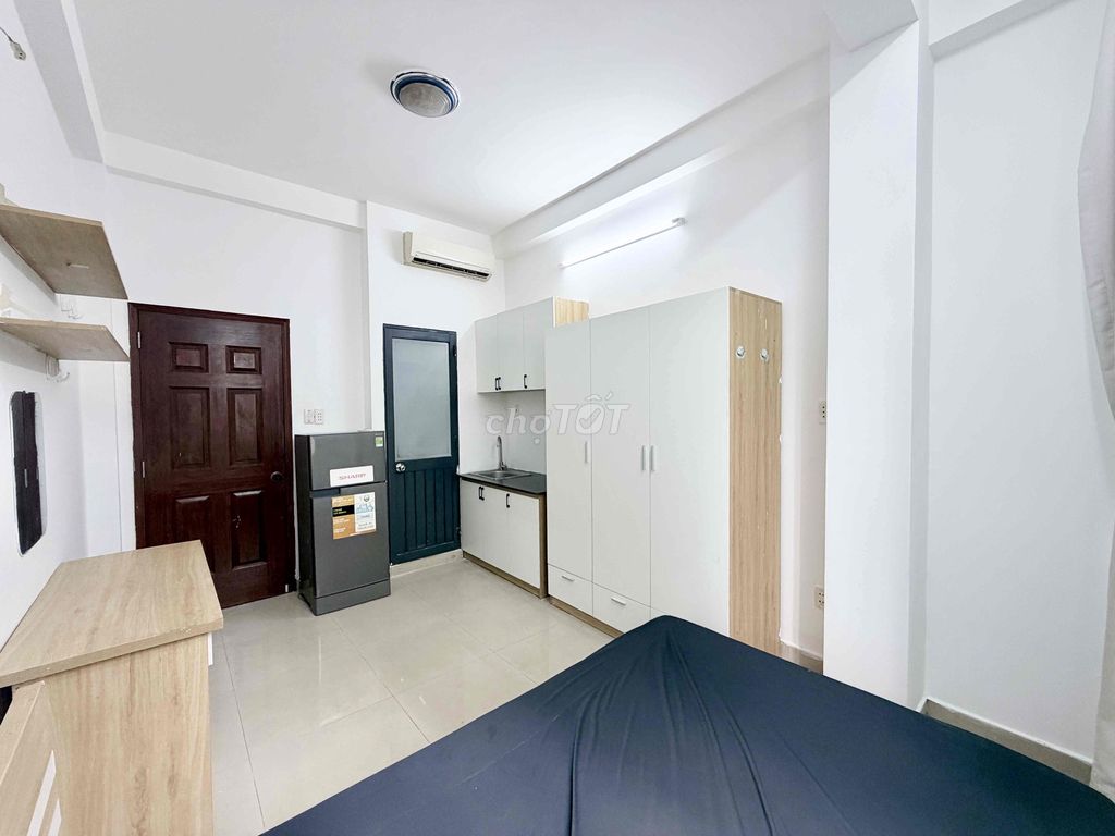 The Toyal Window Room FullNT, Vạn Kiếp Fusion, District 1