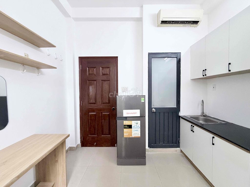 The Toyal Window Room FullNT, Vạn Kiếp Fusion, District 1