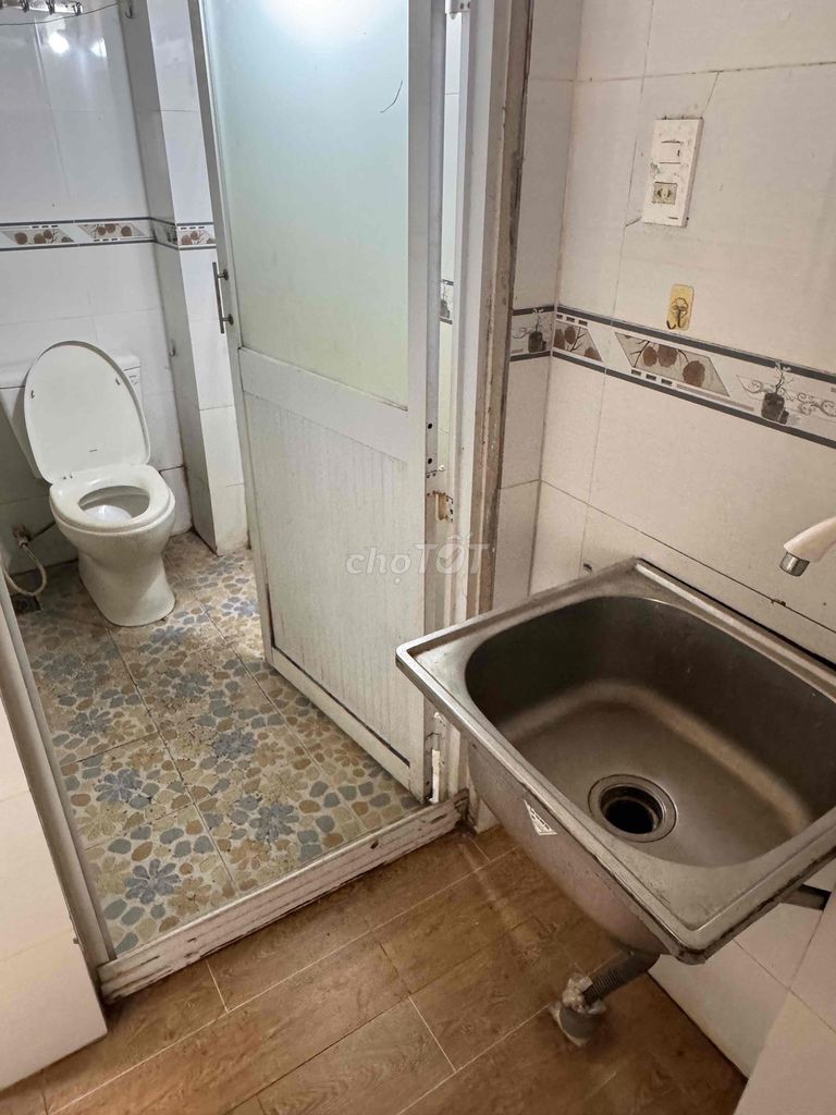 Room-- with guard-- backs down 2 months, 200 grand a month.