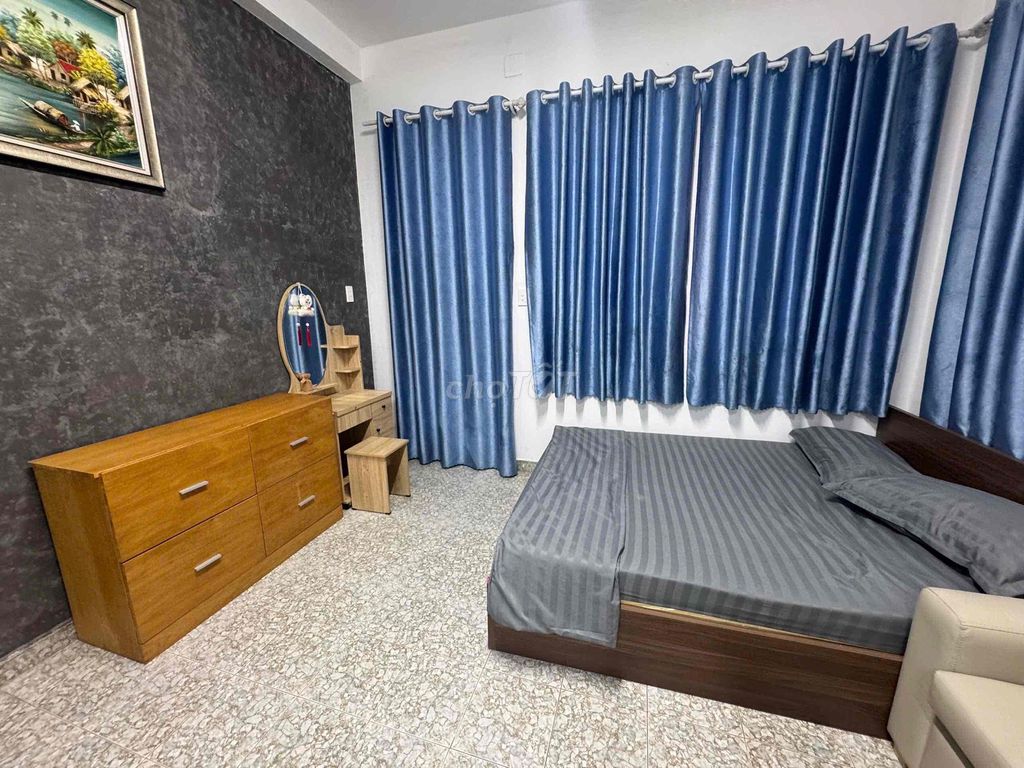 7.2 million – studio full interior • private washing machine - carrying suitcases to