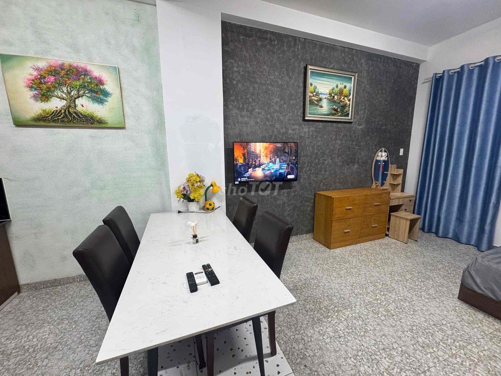 7.2 million – studio full interior • private washing machine - carrying suitcases to