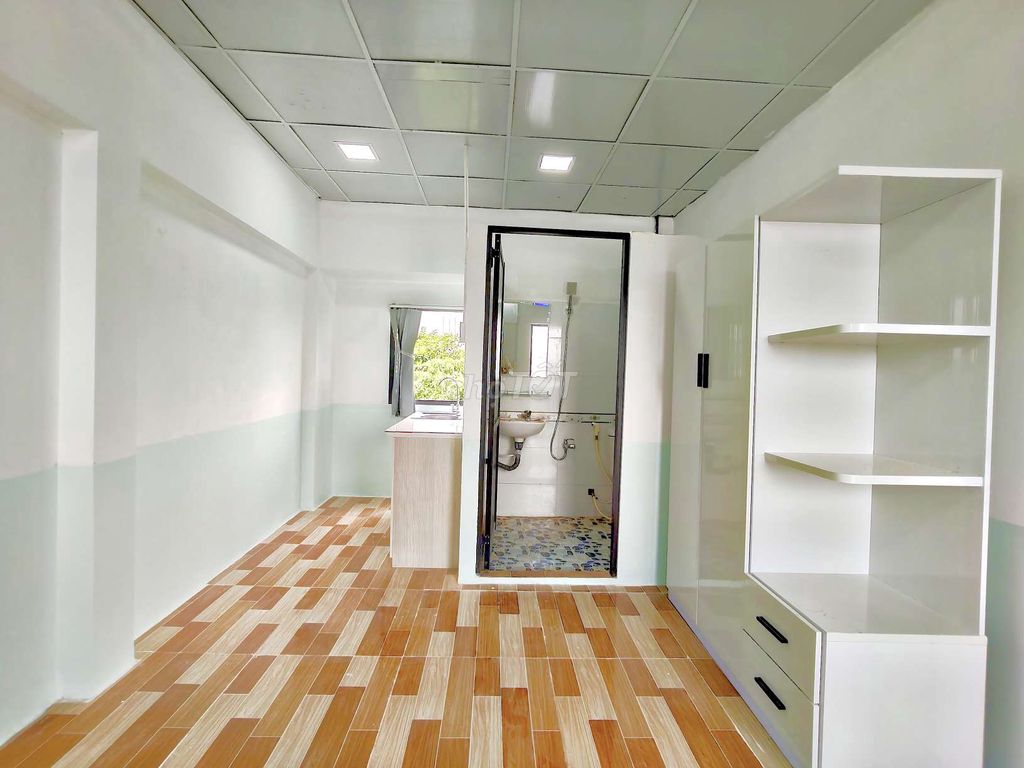 Right in college. New. It's perfect for two or three of you. 100 meters from GoDan