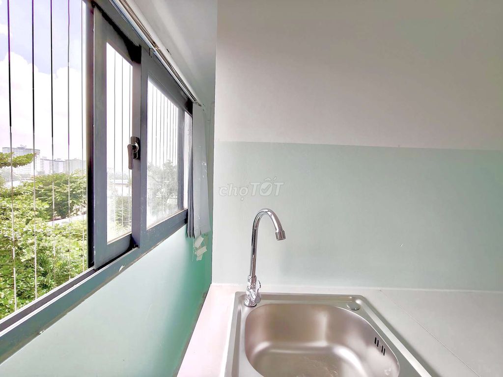Right in college. New. It's perfect for two or three of you. 100 meters from GoDan
